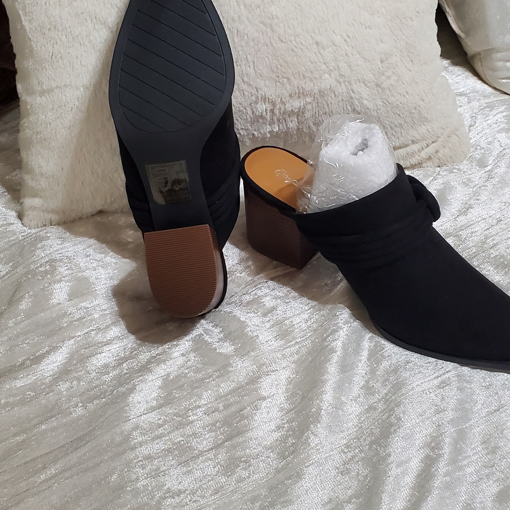 Black Nubuck slip on mules NEVER WORN! - Picture 5 of 5